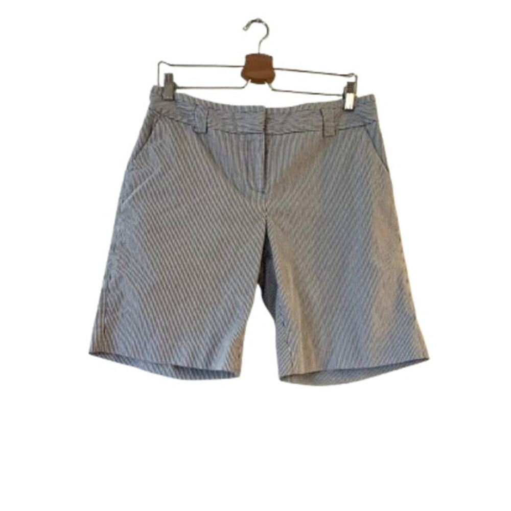 Grace Women's Pinstripe Bermuda Shorts Size 10 White Gray Pockets Cotton‎ Blend